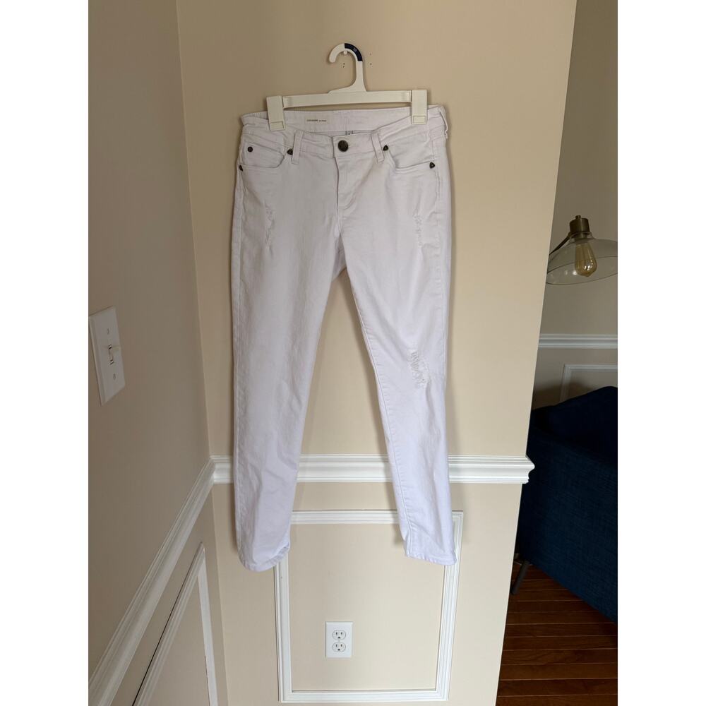 Kut from the Kloth White Catherine Boyfriend Jean Distressed Sz 4 Casual Denim - Picture 2 of 16